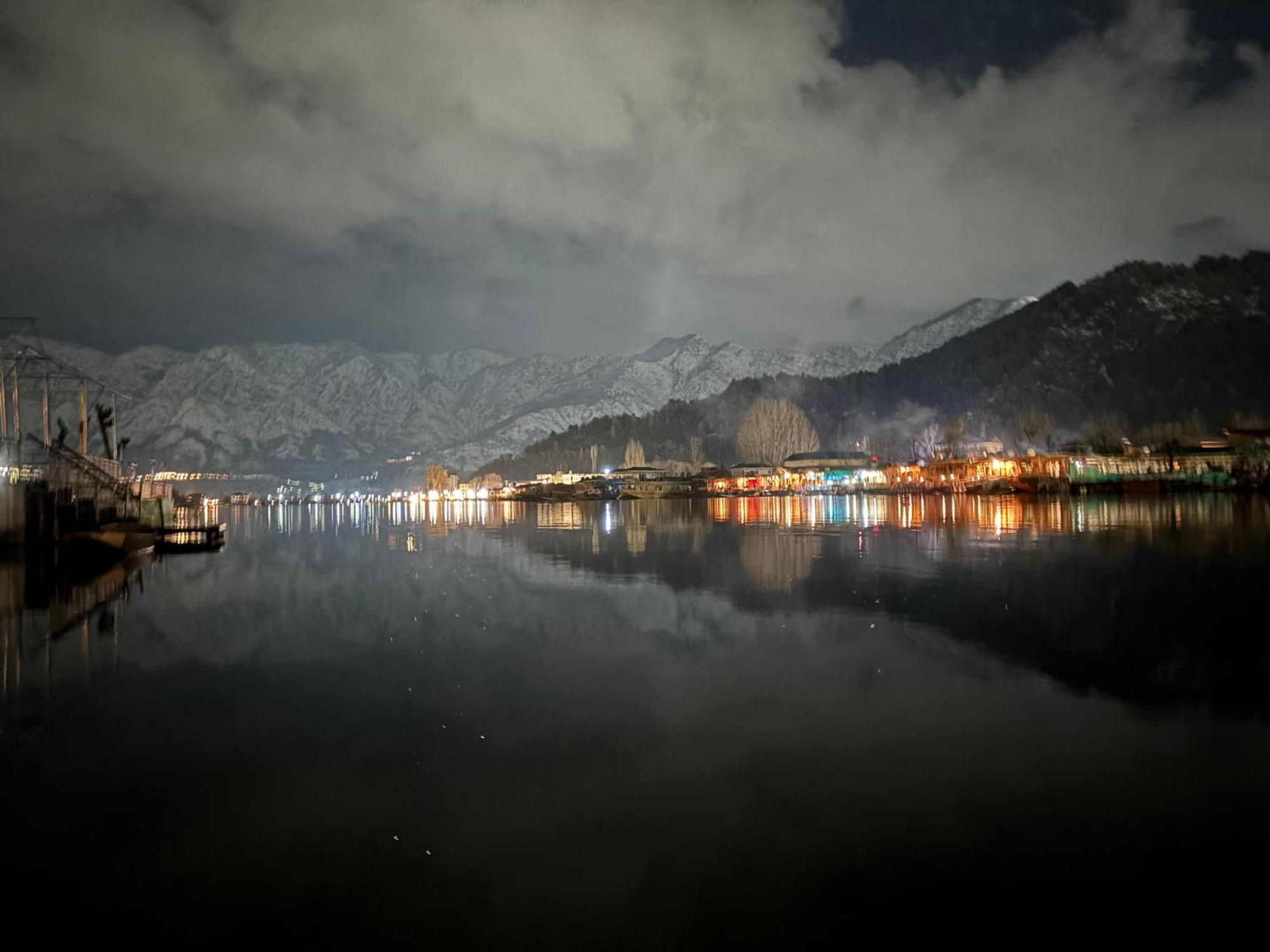 The Badyari Palace Houseboats Srīnagar Exterior foto